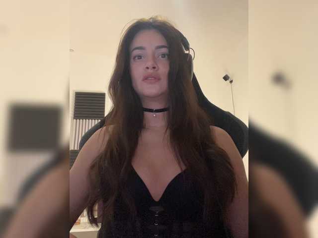 Broadcast Screenshots -Aina-