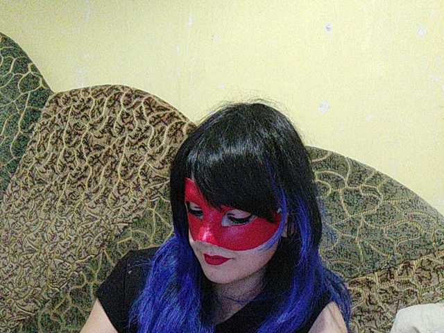 Broadcast Screenshots Miss_Cinnabon