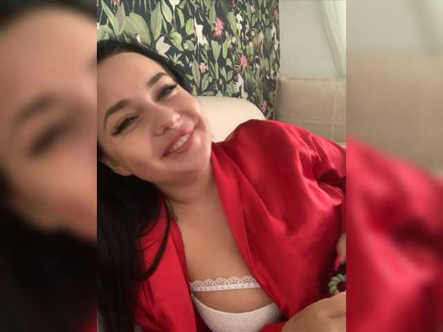 Broadcast Screenshots -Louise-