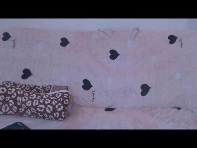 Broadcast Screenshots -martaviolet