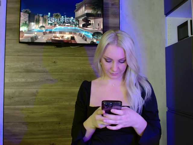 Broadcast Screenshots -SashaSexy-