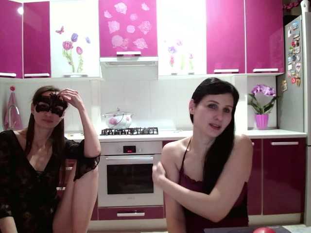 Broadcast Screenshots -TwiXXX-