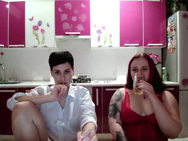 Broadcast Screenshots -TwiXXX-