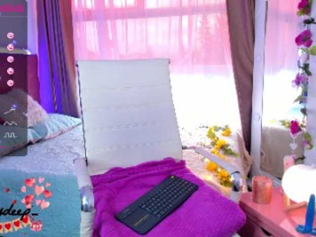 Broadcast Screenshots abby-deep