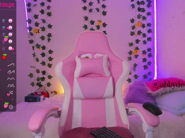 Broadcast Screenshots abby-deep