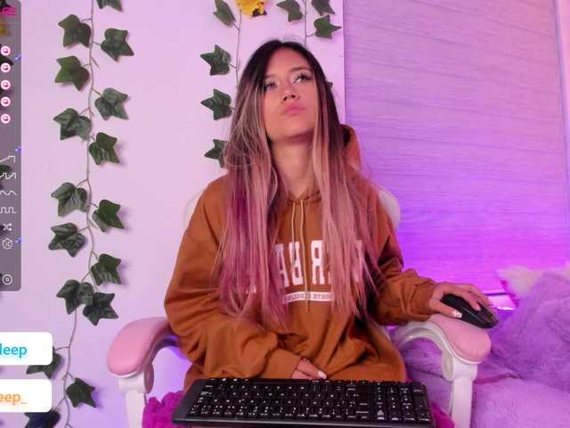 Broadcast Screenshots abby-deep