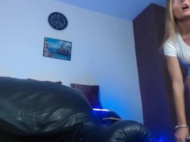 Broadcast Screenshots Alexandra1993