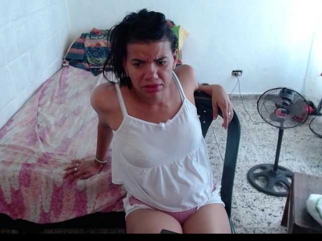 Broadcast Screenshots adrianna