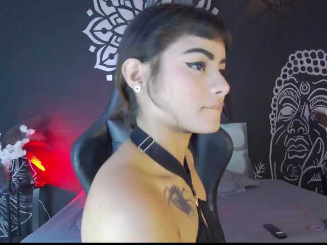 Broadcast Screenshots Agatha-lane