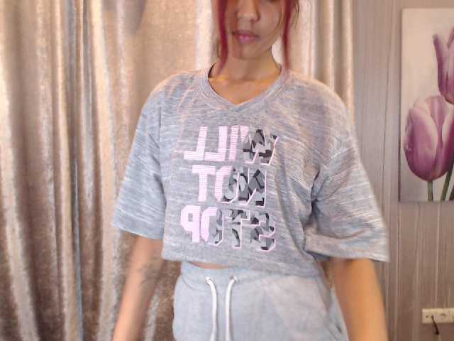 Broadcast Screenshots AimeeGilbert