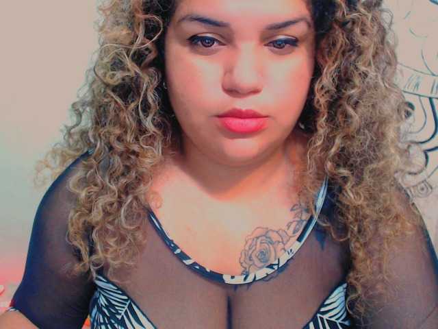 Broadcast Screenshots aishaaovit