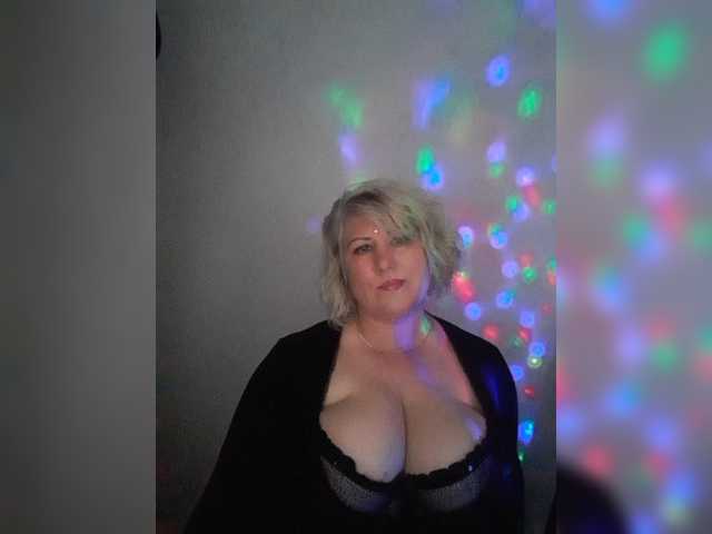 Fotos Alenka_Tigra Requests for tokens! If there are no tokens, put love it's free! All the most interesting things in private! SPIN THE WHEEL OF FORTUNE AND I SHOW 25 TITS Tokens BINGO from 17 tokens BREASTSRoll THE DICE 30 tok -the main PRIZE IS A CRUSTACEAN ASS