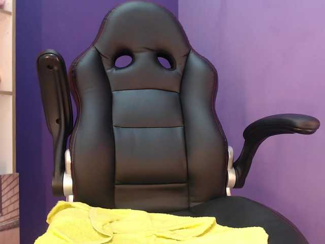 Broadcast Screenshots AlexaGrays