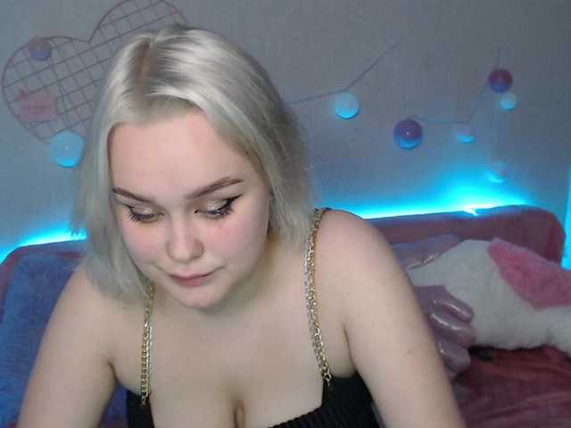 Broadcast Screenshots AlianaLi