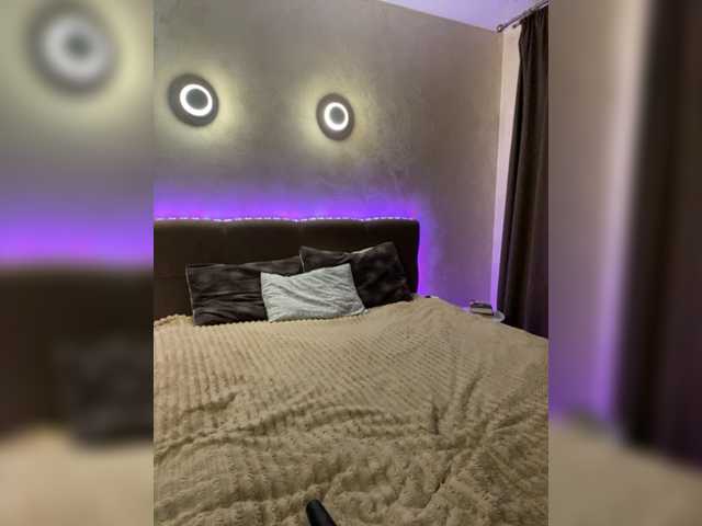 Broadcast Screenshots Please_me