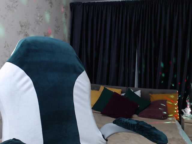 Broadcast Screenshots Alisawoods