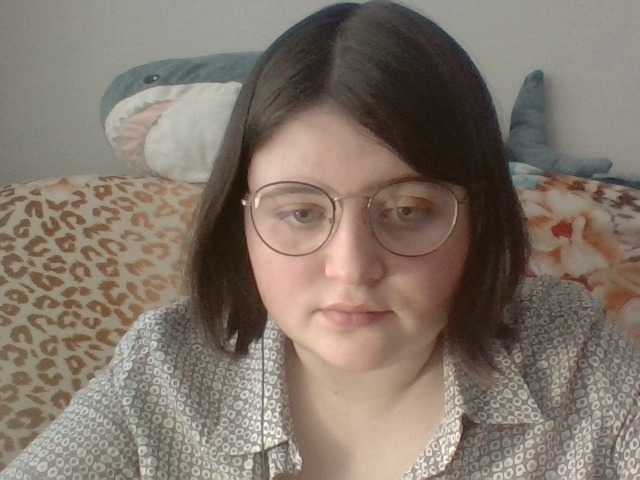 Broadcast Screenshots alison19