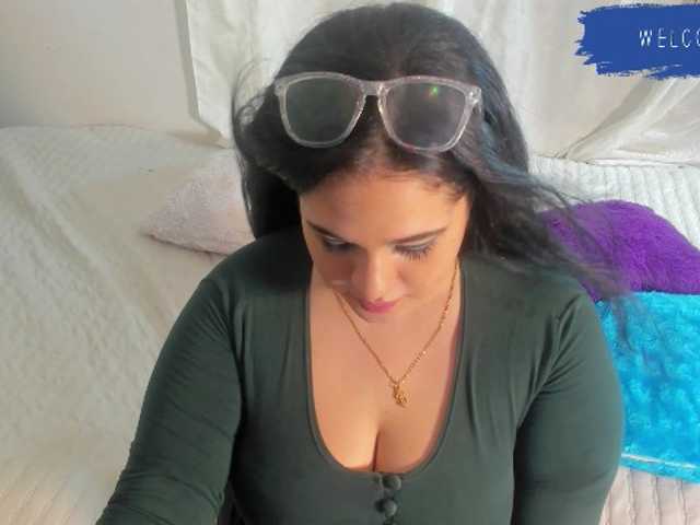 Broadcast Screenshots AmberFerrer