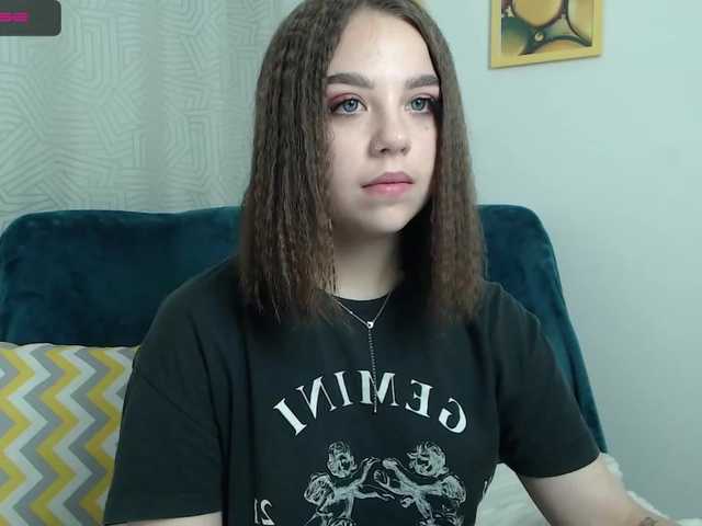 Broadcast Screenshots AminaTaylor