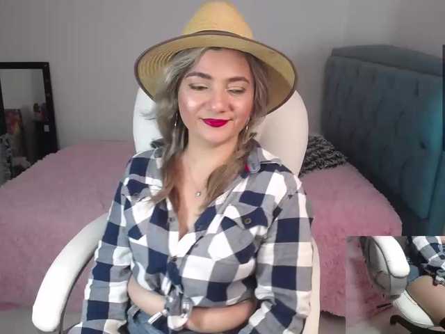 Broadcast Screenshots ana-hotmilf