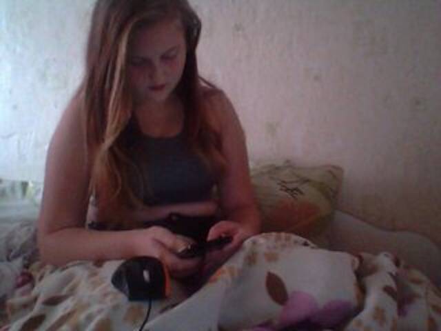 Broadcast Screenshots AnabelWhite