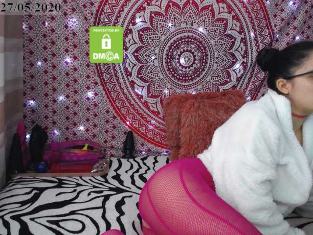 Broadcast Screenshots analgirll