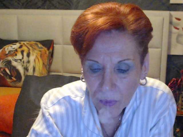 Fotos ANGELGRANNY welcom guys..pm..50 tk..pussy or ass..100..tits or feet..50..let s have fun