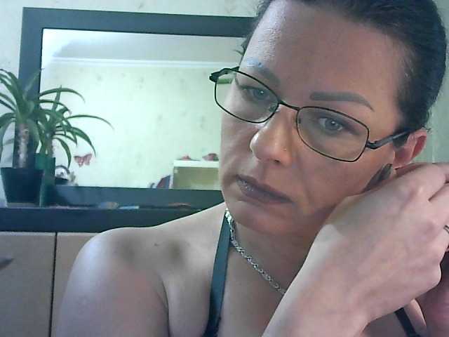 Broadcast Screenshots AngellaFly