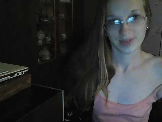 Broadcast Screenshots Angelpussy1