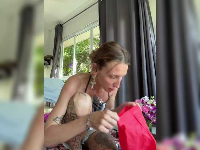 Broadcast Screenshots Anna-Maria