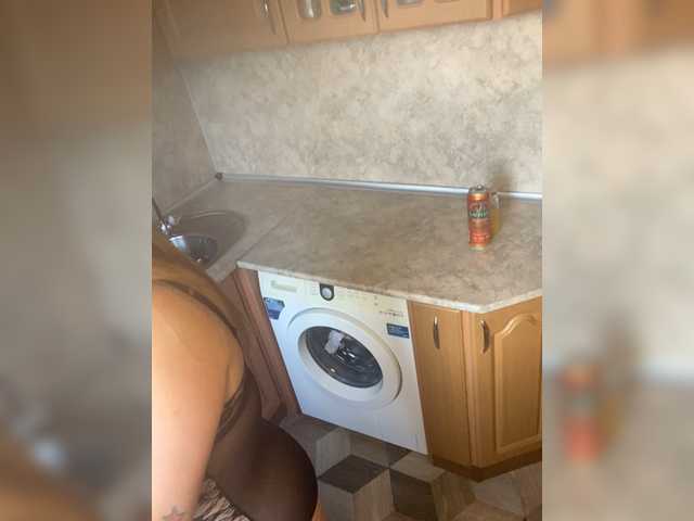 Broadcast Screenshots AnnaMaria666