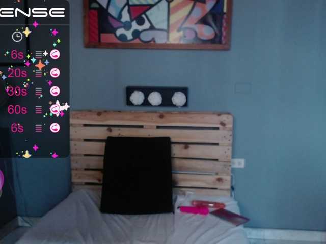 Broadcast Screenshots annie-adams