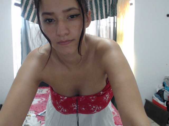 Broadcast Screenshots annieclark