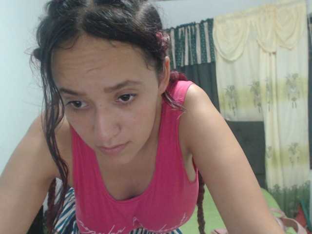 Broadcast Screenshots annieclark