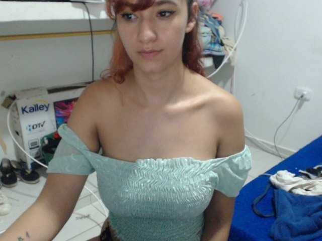 Broadcast Screenshots annieclark