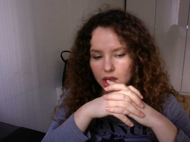 Broadcast Screenshots Annika-01