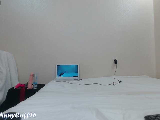 Broadcast Screenshots AnnyCoff95