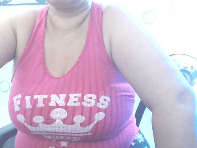 Fotos ARDIMATURESEX #bbw #bigbelly #bigboobs #grandmother Lovense Lush : Device that vibrates longer at your tips and gives me pleasures #lovense