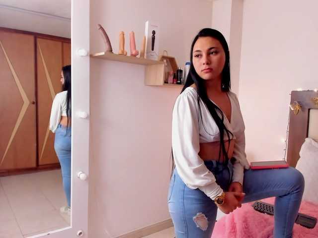 Fotos Ariana-bel Today I hope a great day and I know a little as a new model in Bongacams.com