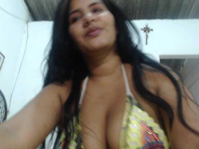 Broadcast Screenshots ariana0810