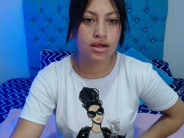 Broadcast Screenshots ASHHLEYROBERT