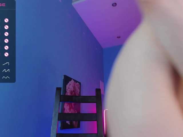 Broadcast Screenshots Ashley-Dream