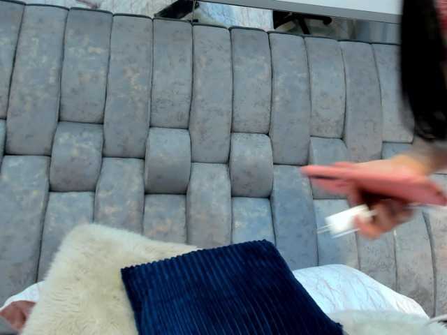 Broadcast Screenshots AshleyAdamss