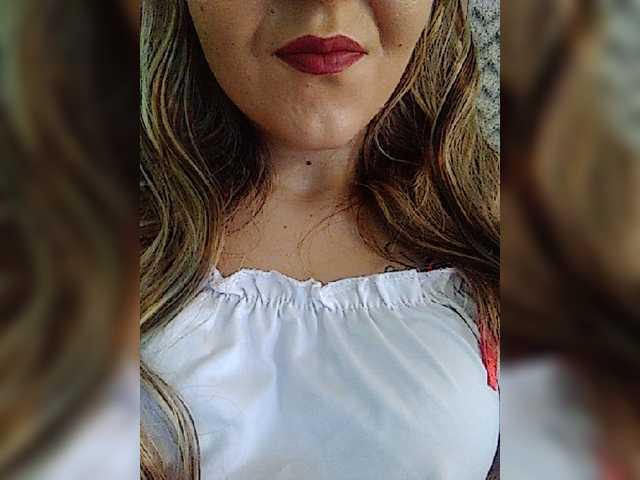 Broadcast Screenshots AudreyWhites