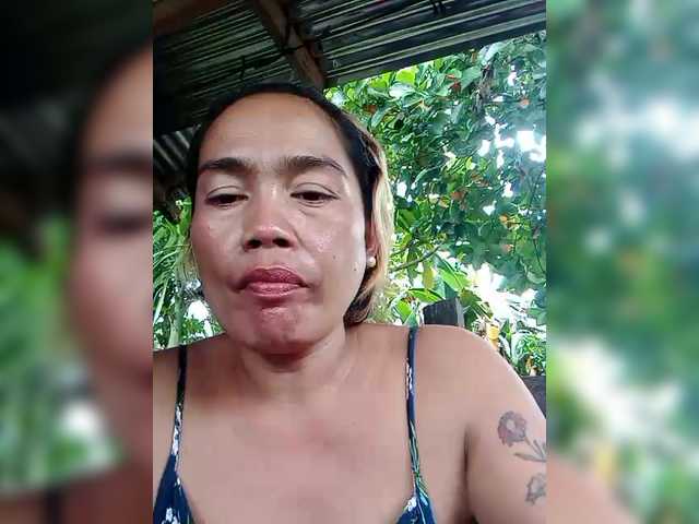 Broadcast Screenshots babesgowild