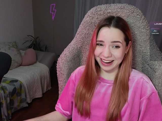 Fotos BaeBunny Riding a transparent dildo through @remain Hello, I'm Taya, what's your name? Let's get to know each other better and have a blast today!Please send all tokens to the general chat!