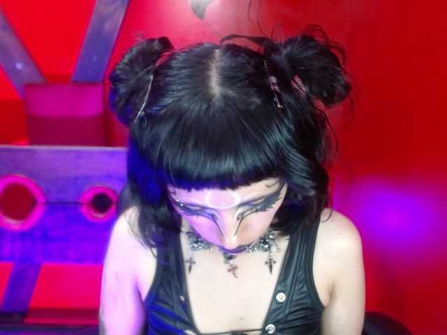 Broadcast Screenshots CountessBathory