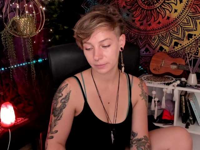 Broadcast Screenshots BayleeDesire