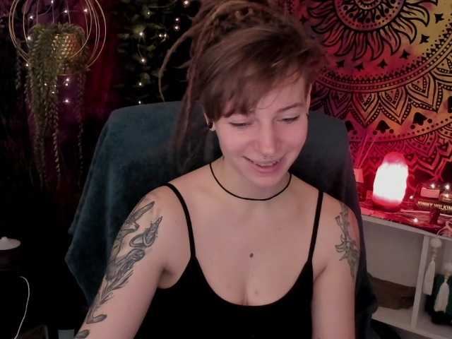 Broadcast Screenshots BayleeDesire