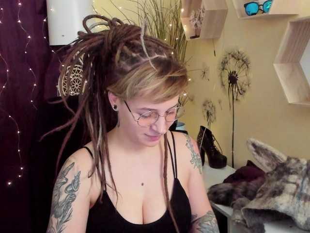 Broadcast Screenshots BayleeDesire